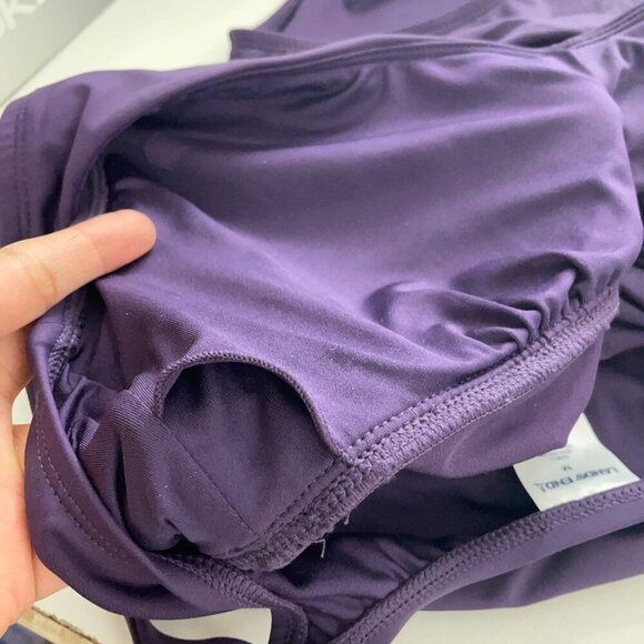 NWOT Lands End Womens M Purple One-Piece Swimsuit  Nylon/Spandex Ruched V-Neck - Picture 5 of 6